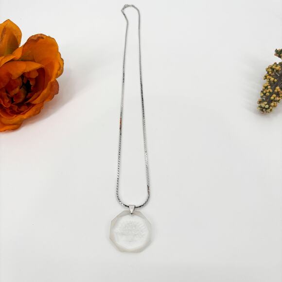 Vintage Avon 1981 Genuine Crystal Tree of Life Pendant Necklace - 24" Chain - Picture 2 of 3